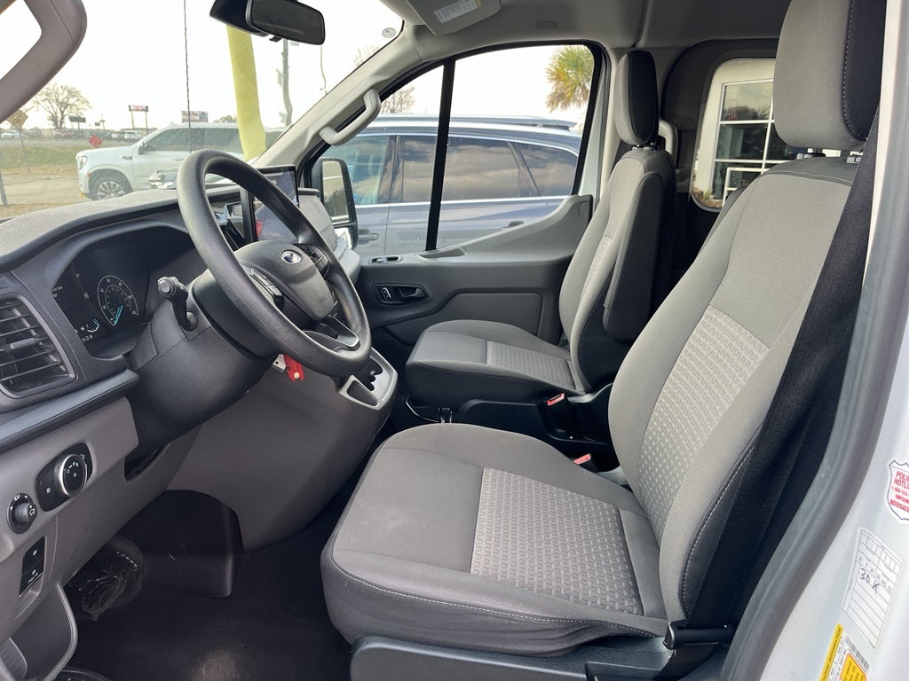 2023 Ford Transit Wagon XLT