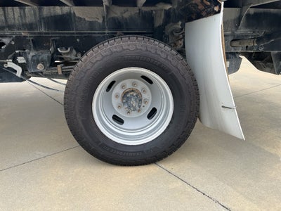 2021 Ford F-350 Super Duty Chassis XL