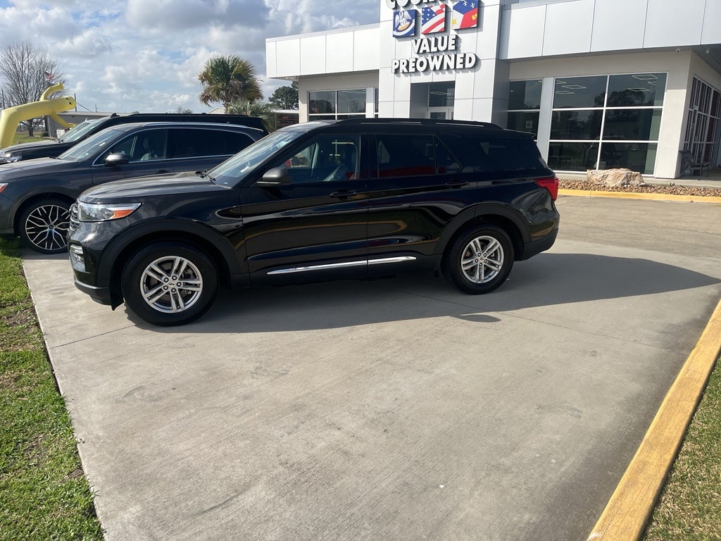 2023 Ford Explorer XLT