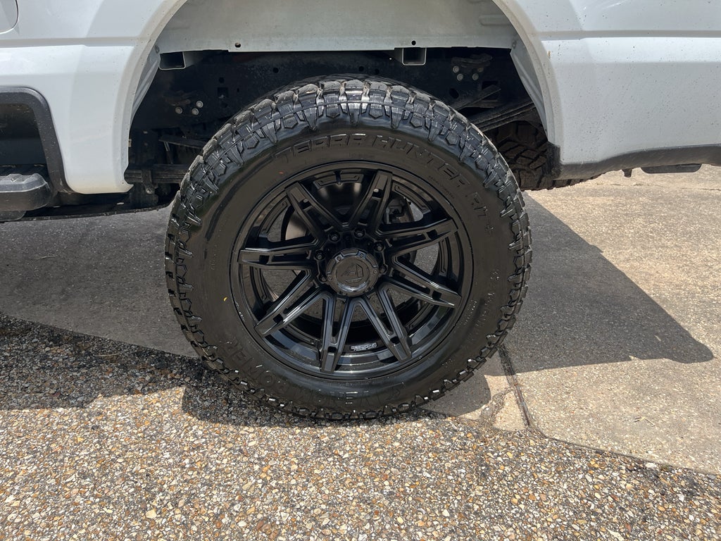 2025 Ford F-250 Super Duty LARIAT