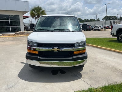 2025 Chevrolet Express 3500 LT