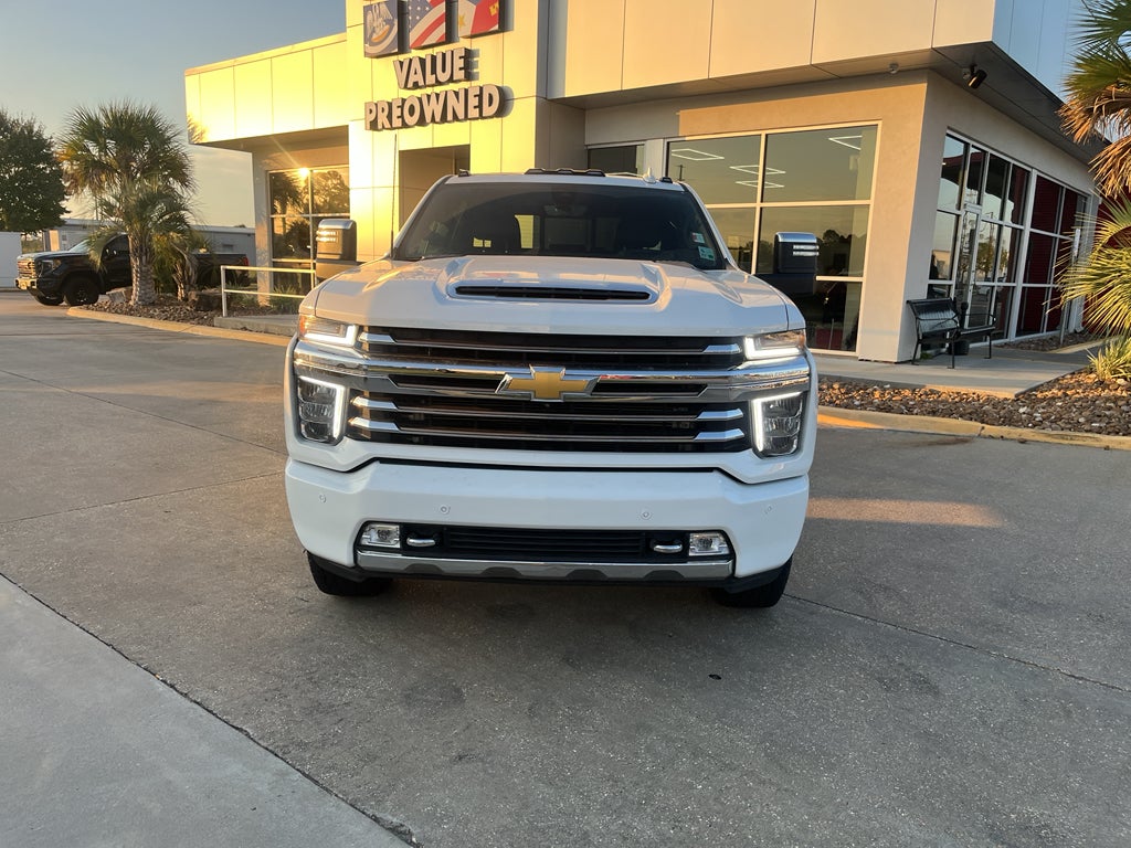 2022 Chevrolet Silverado High Country