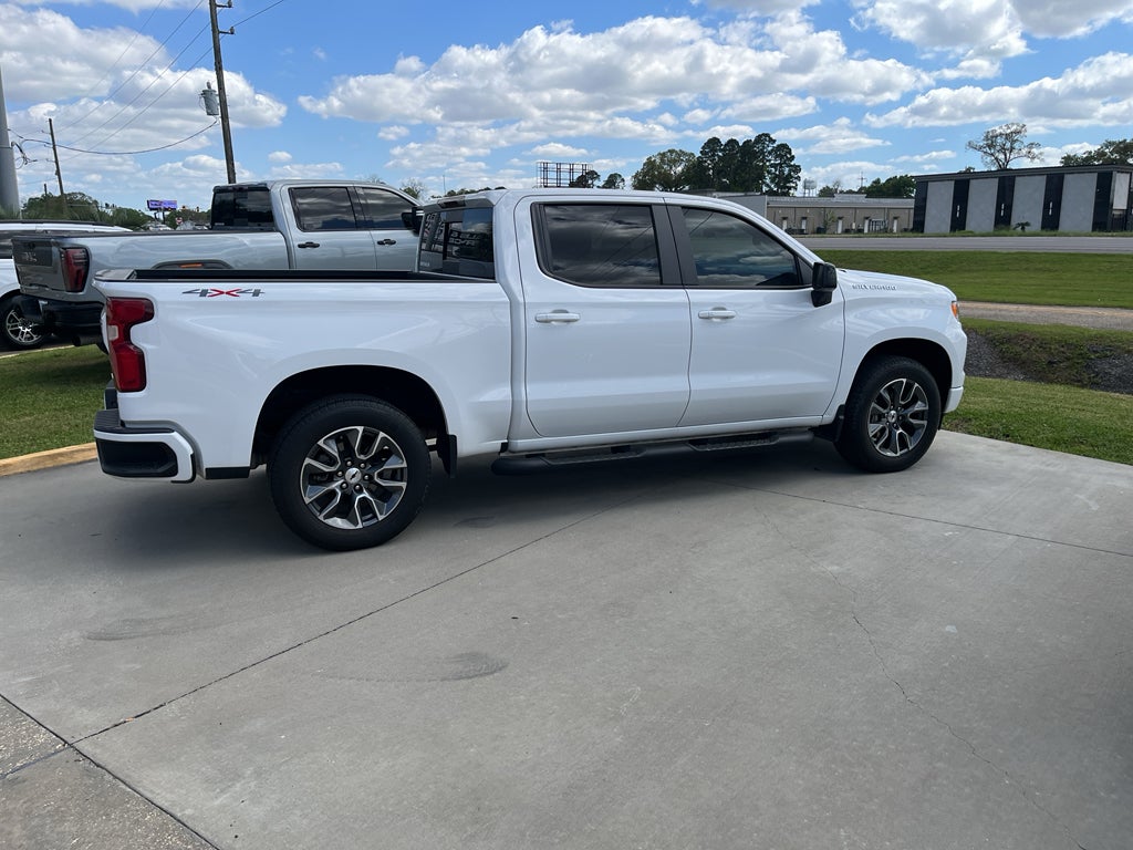 2023 Chevrolet Silverado RST