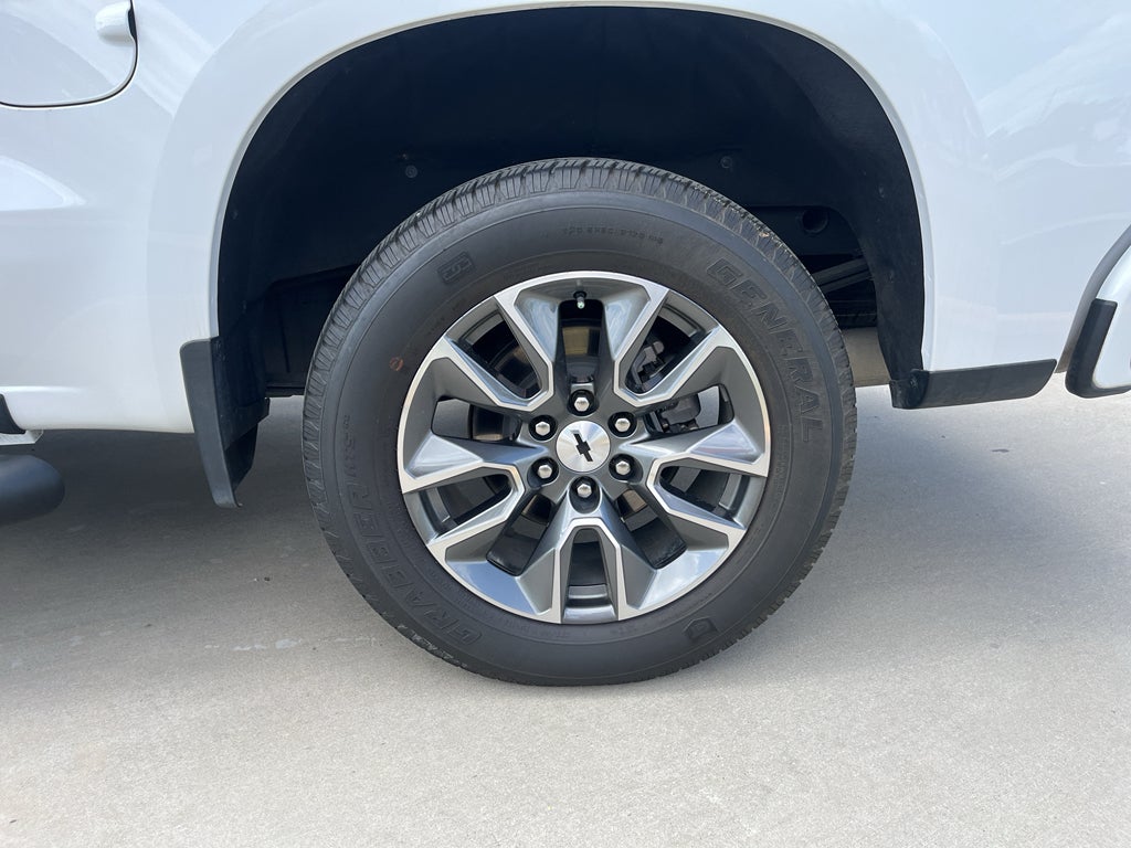 2023 Chevrolet Silverado RST