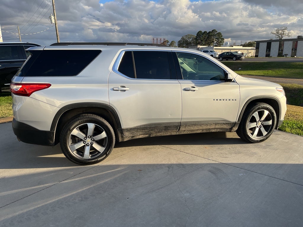 2020 Chevrolet Traverse LT Leather