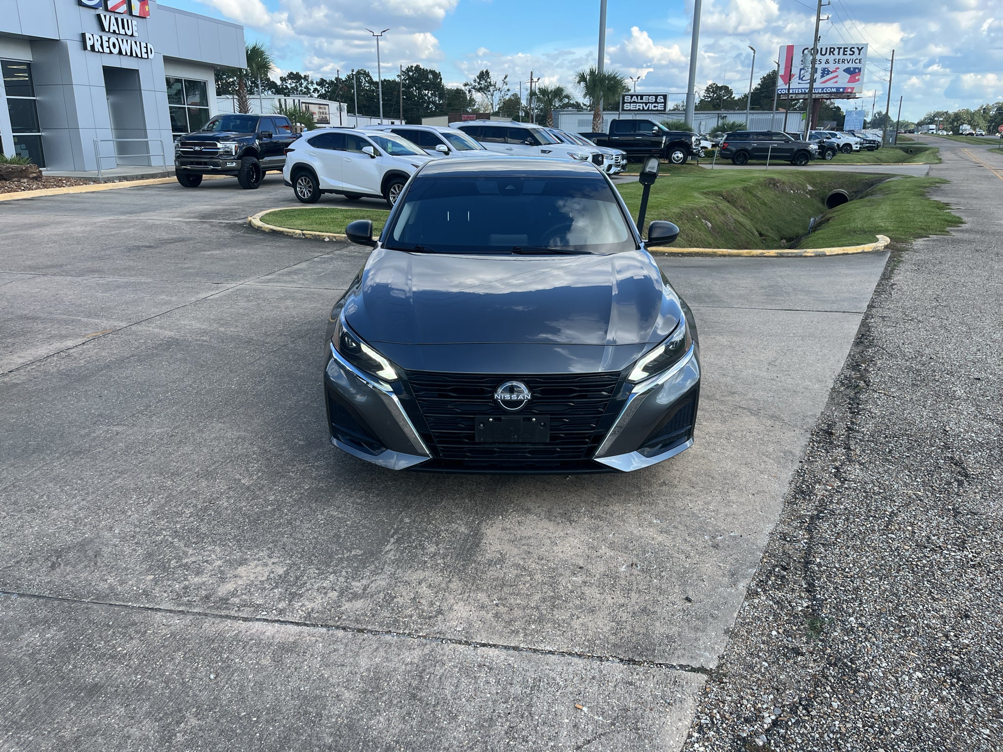 2025 Nissan Altima SV