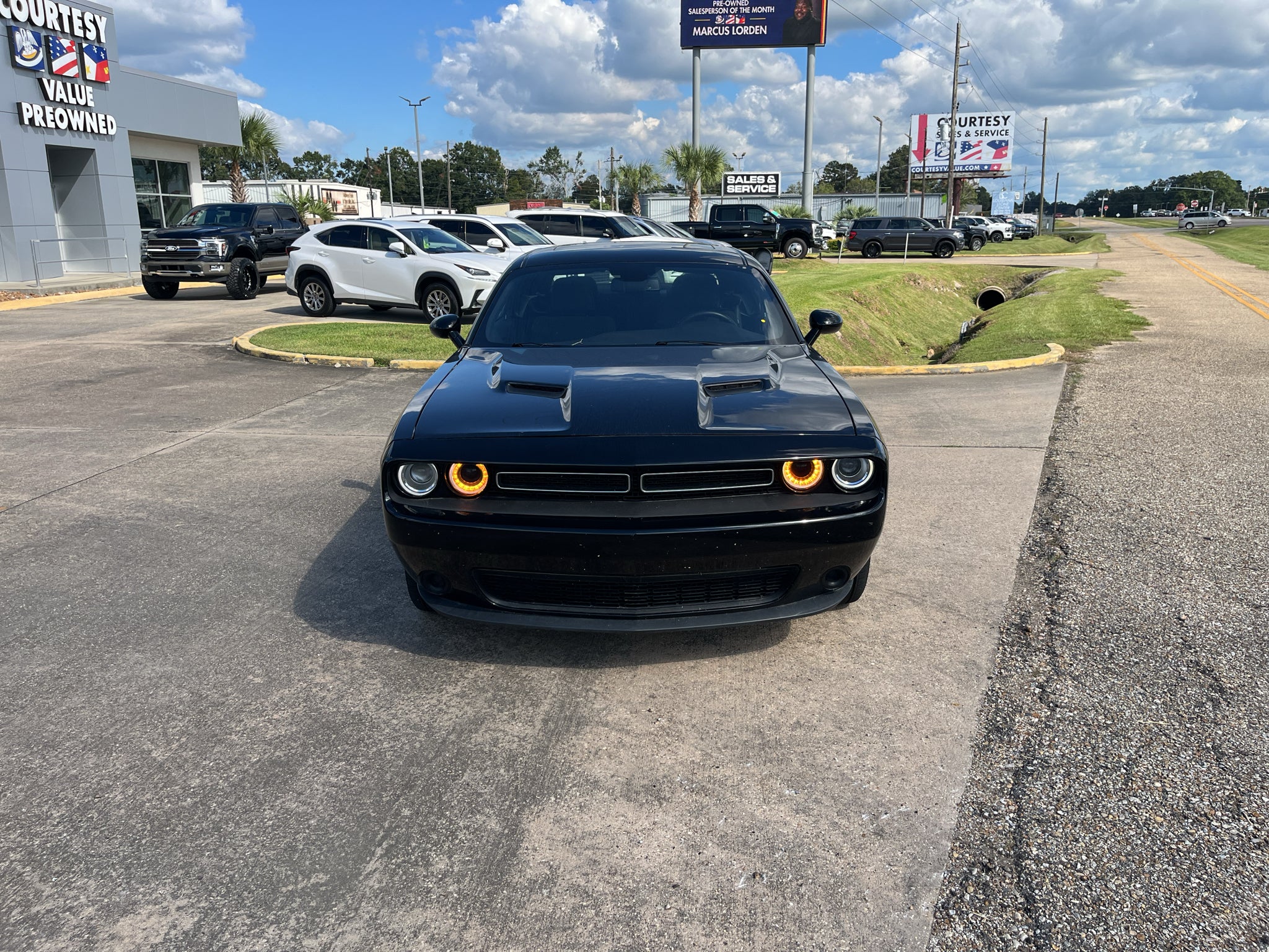 2023 Dodge Challenger SXT