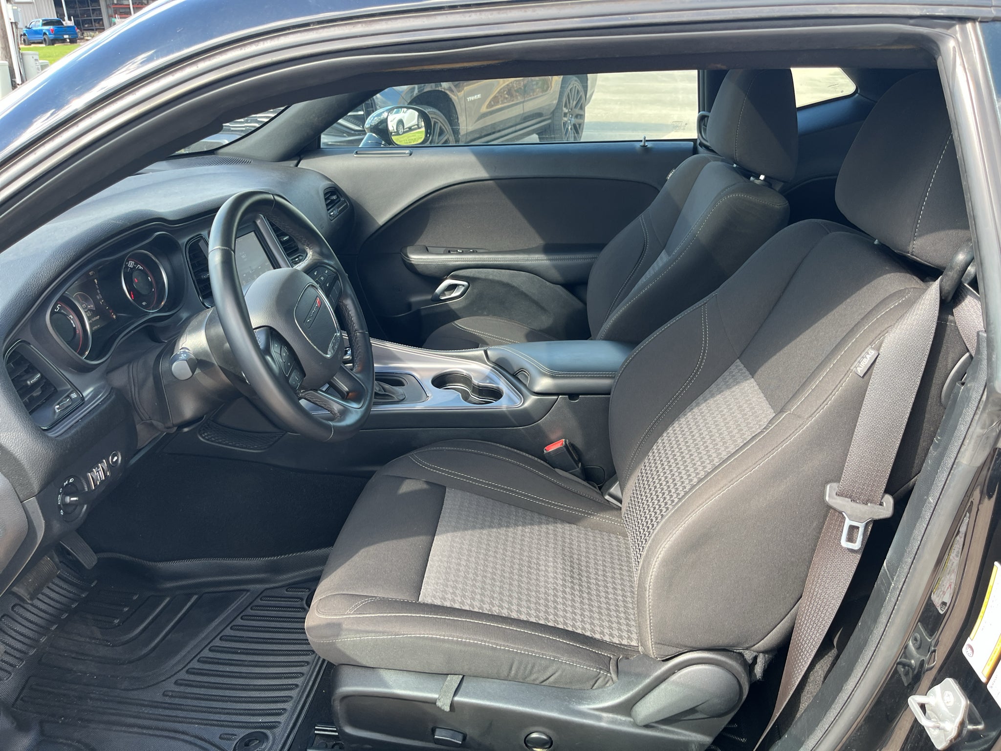 2023 Dodge Challenger SXT