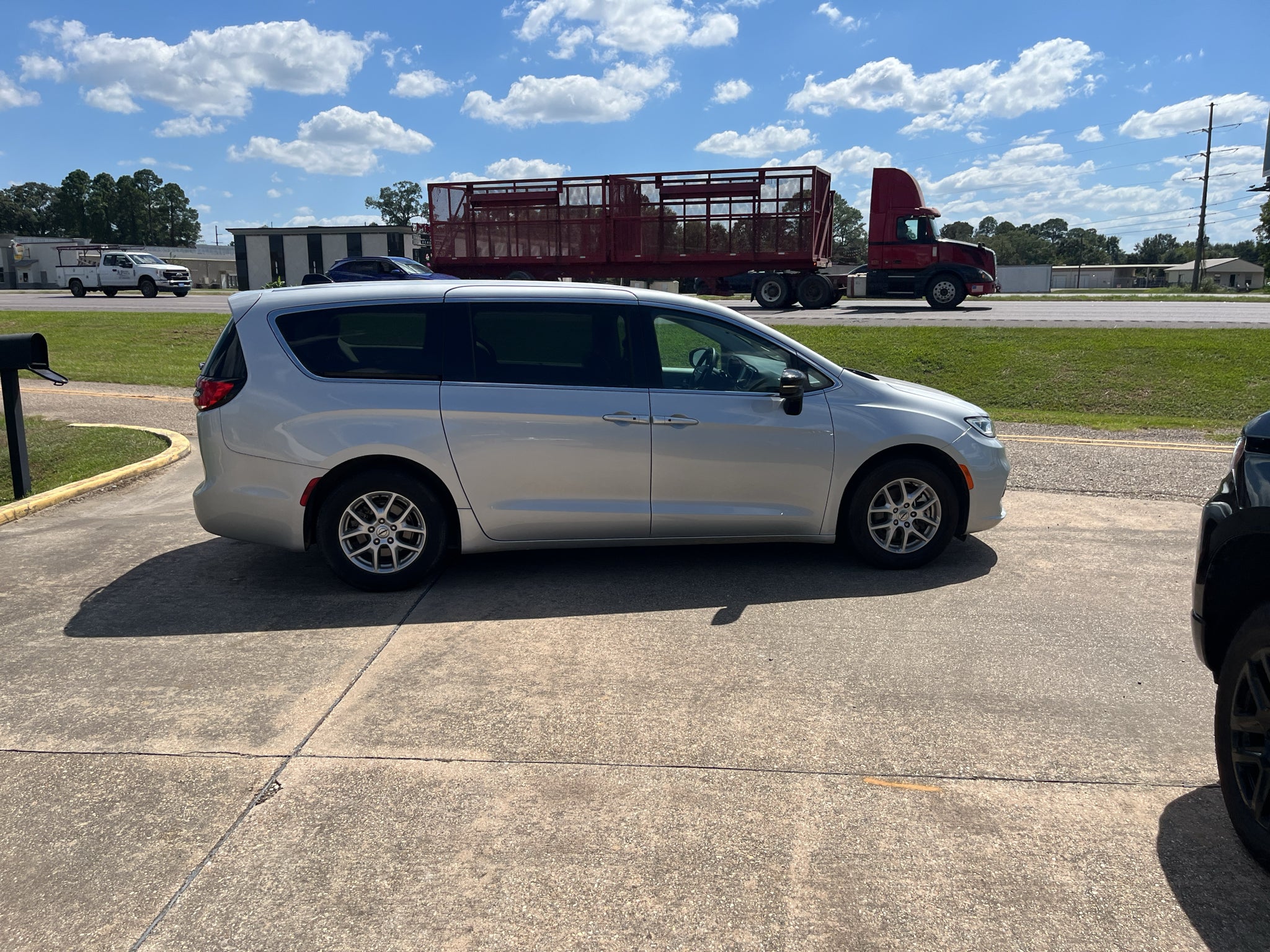 2024 Chrysler Pacifica Touring L