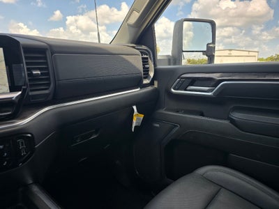 2025 Chevrolet Silverado LTZ