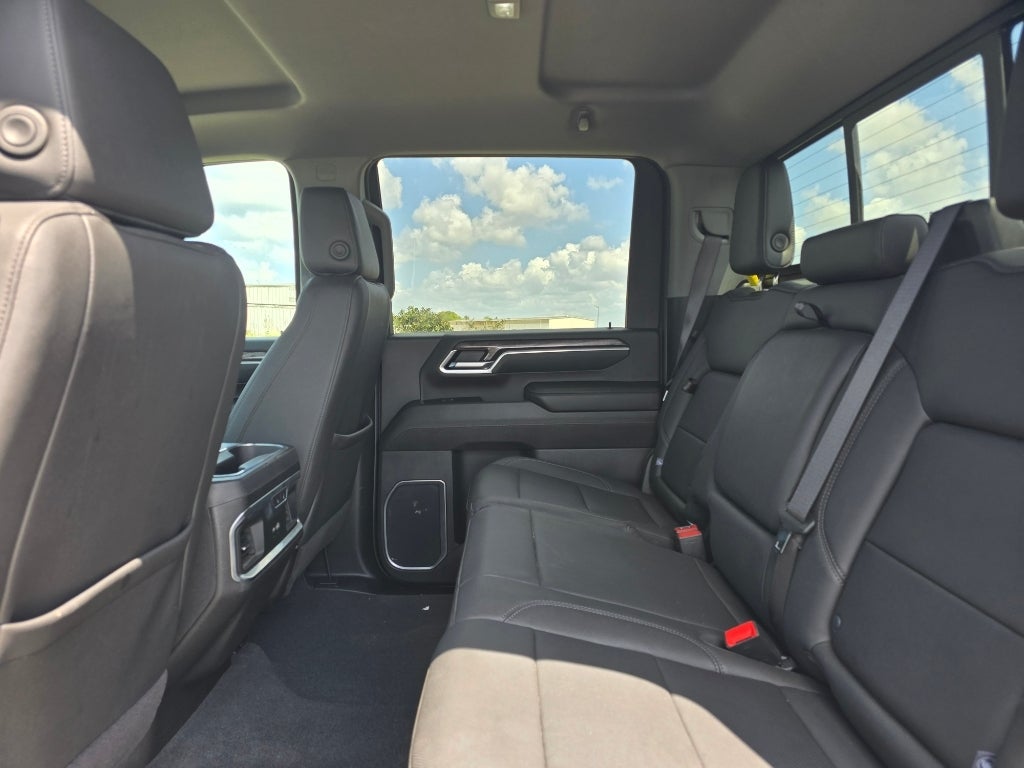 2025 Chevrolet Silverado LTZ