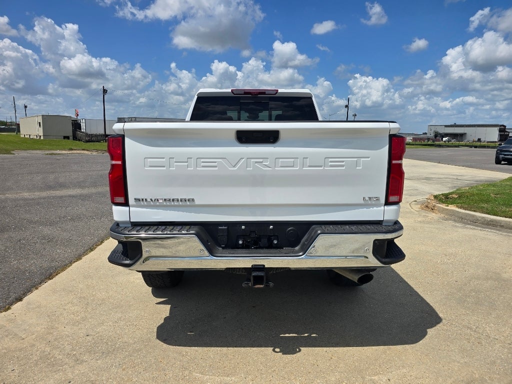 2025 Chevrolet Silverado LTZ