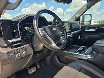 2025 Chevrolet Silverado LTZ