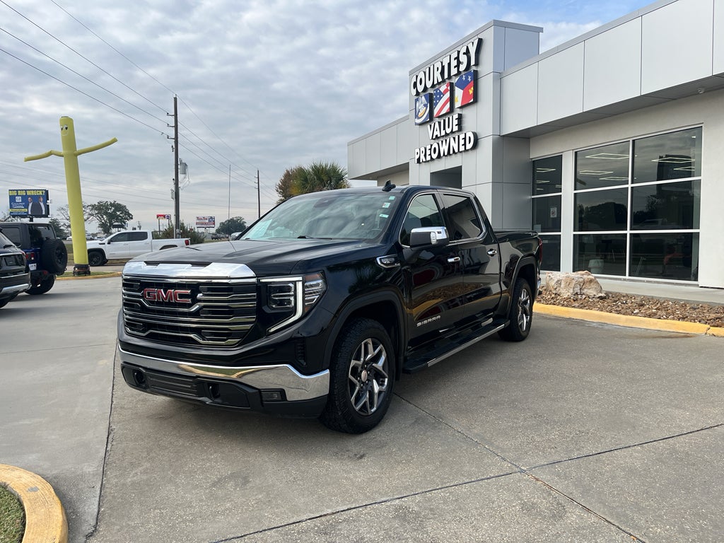 2023 GMC Sierra SLT
