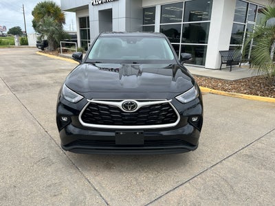 2025 Toyota Highlander LE