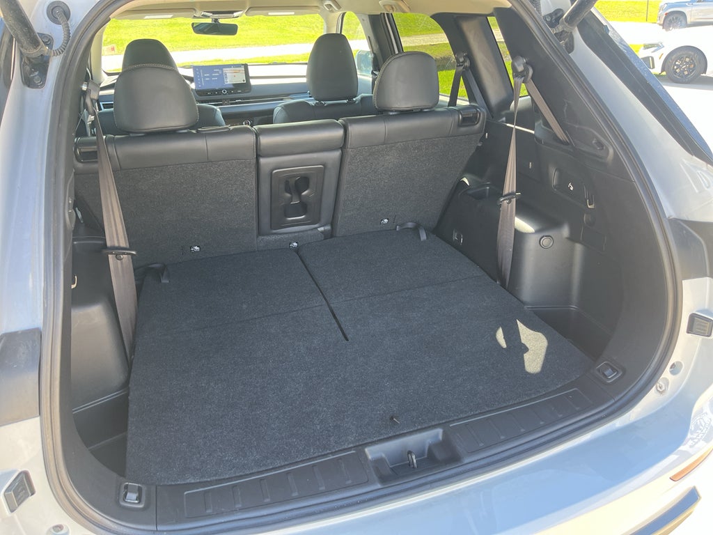 2025 Mitsubishi Outlander Base