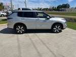 2025 Mitsubishi Outlander Base