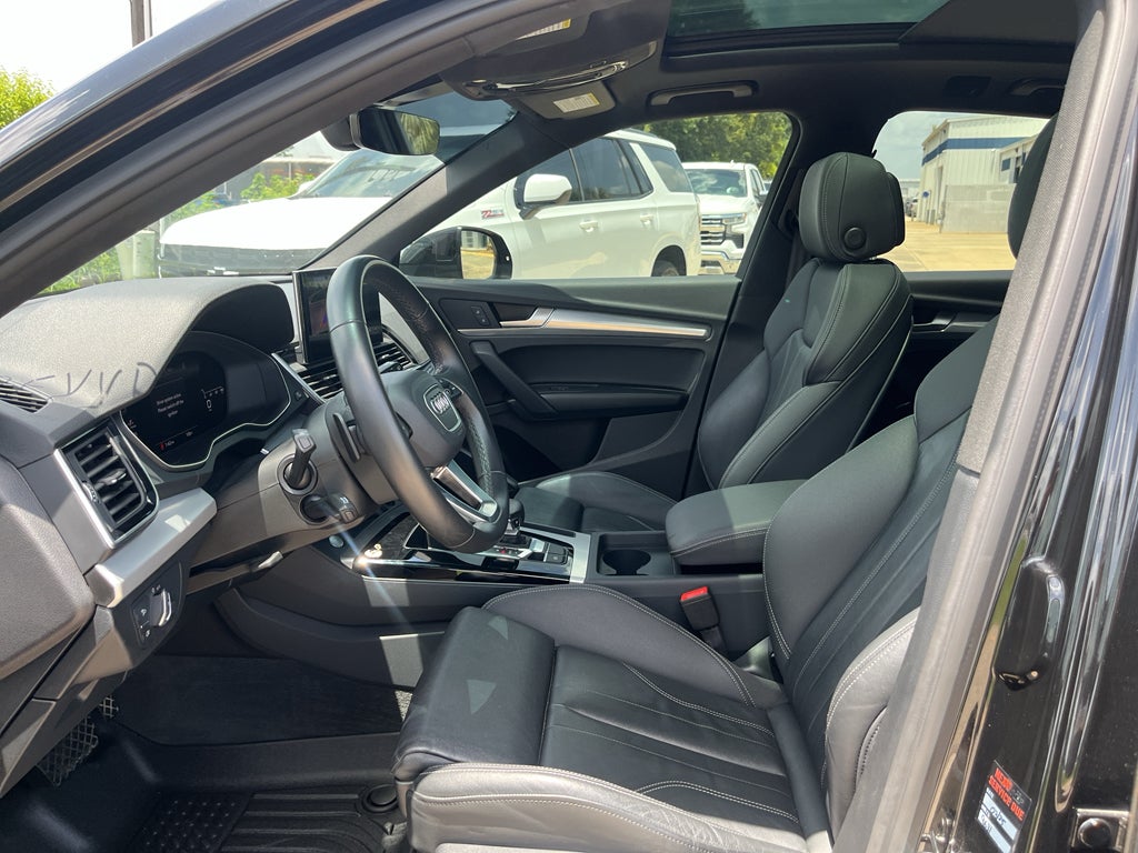 2025 Audi Q5 S line Premium