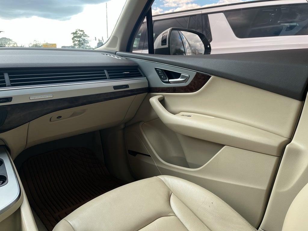 2019 Audi Q7 Premium Plus