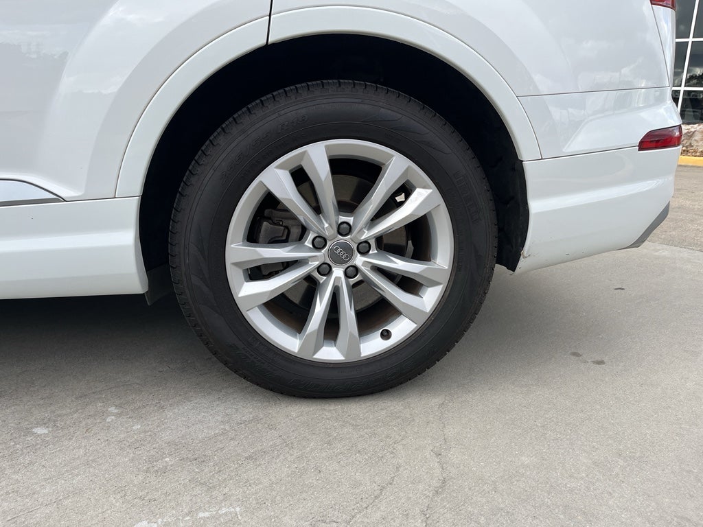 2019 Audi Q7 Premium Plus